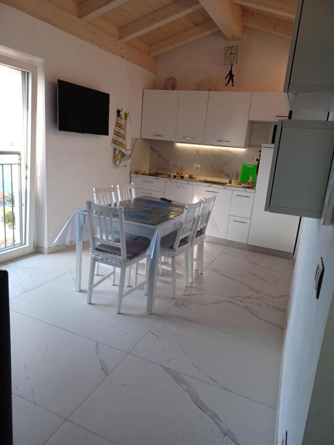 Monnalisa House Apartment Malcesine Ngoại thất bức ảnh